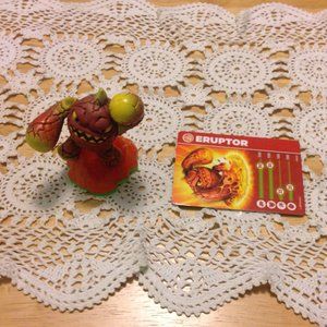 Skylanders Spyros Adventure Eruptor plus Collector's Card